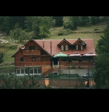 Seosko Domacinstvo Konak * Sipovo